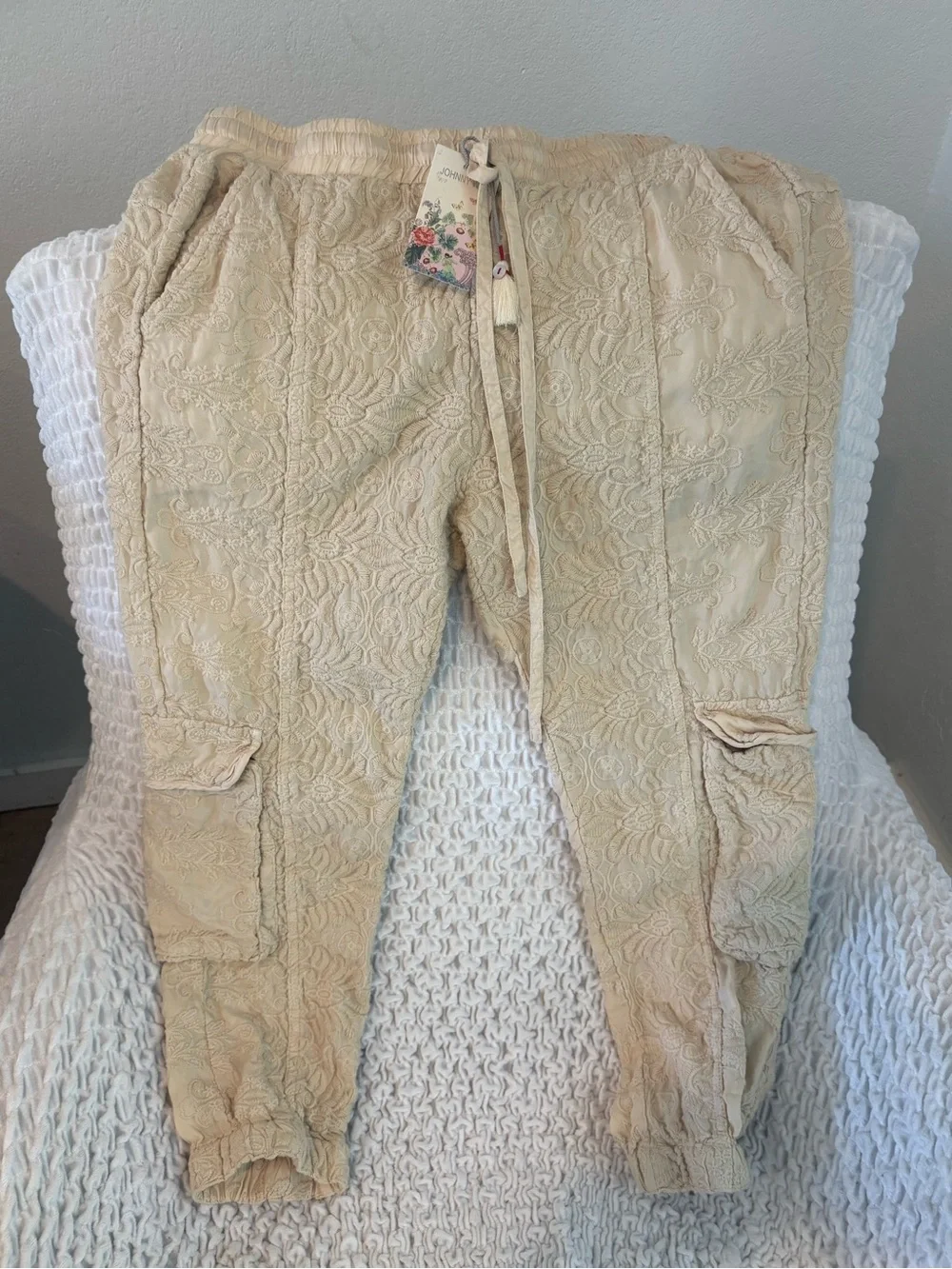 Johnny Was LOVE Pull-On Embroidered Cargo Jogger Pants - Size Small NWT